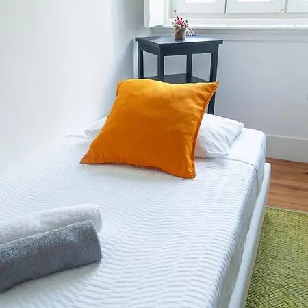 בית הארחה Amoreiras 2*